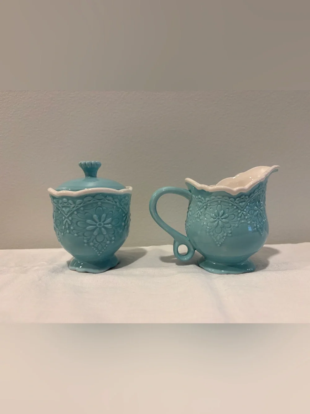 Pier 1 Imports Lacy Aqua Blue Sugar Bowl w/Lid & Creamer Discontinued Excellent!